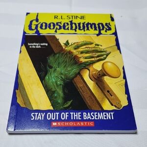 Goosebumps 'Stay Out of the Basement' Book